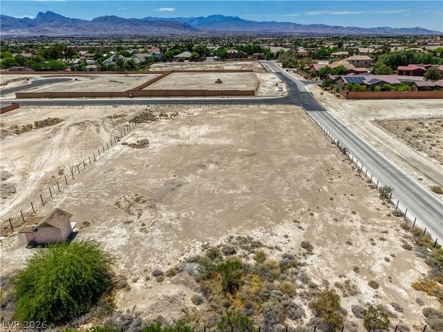 6465 Meisenheimer Avenue, Las Vegas, NV 89131