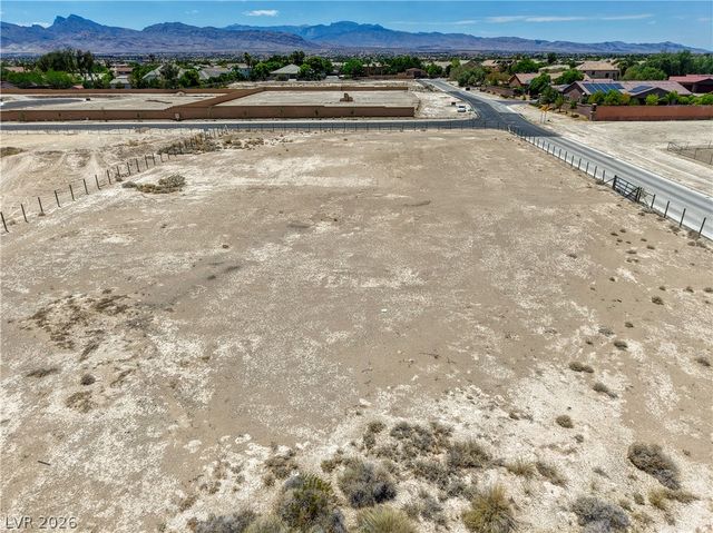 6465 Meisenheimer Avenue, Las Vegas, NV 89131