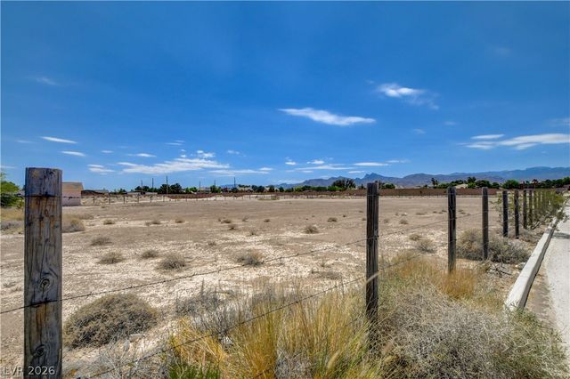 6465 Meisenheimer Avenue, Las Vegas, NV 89131