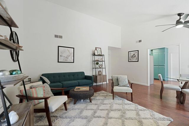 1749 Cape Cod Cir, Lodi, CA 95242