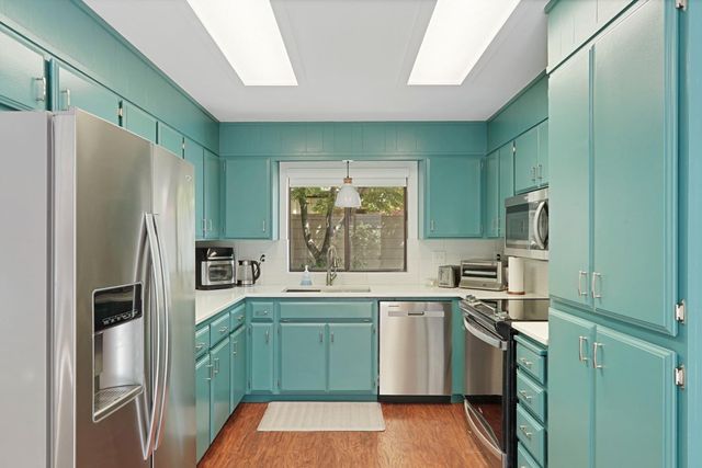 1749 Cape Cod Cir, Lodi, CA 95242