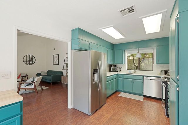 1749 Cape Cod Cir, Lodi, CA 95242