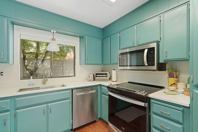 1749 Cape Cod Cir, Lodi, CA 95242