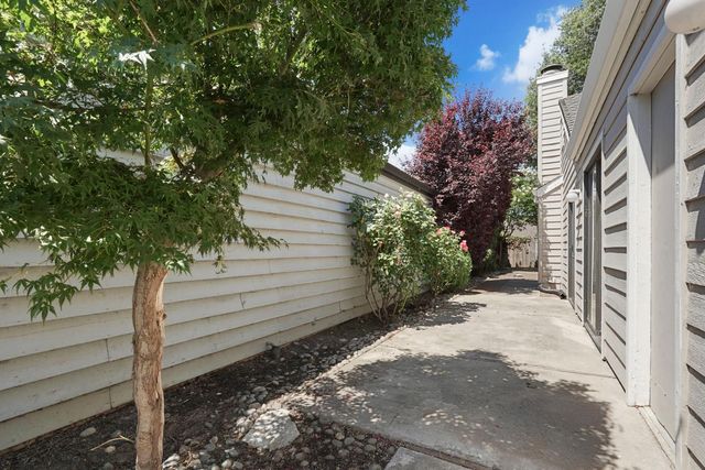1749 Cape Cod Cir, Lodi, CA 95242