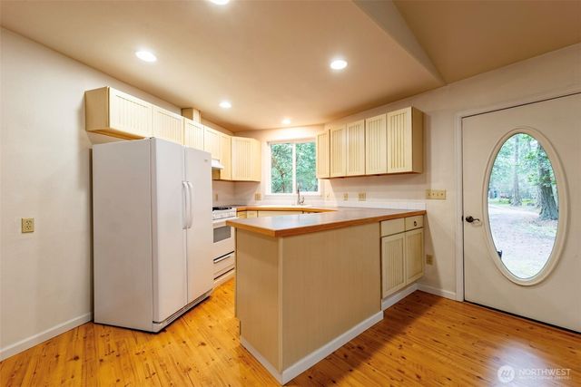 523 Island Drive, Friday Harbor, WA 98250