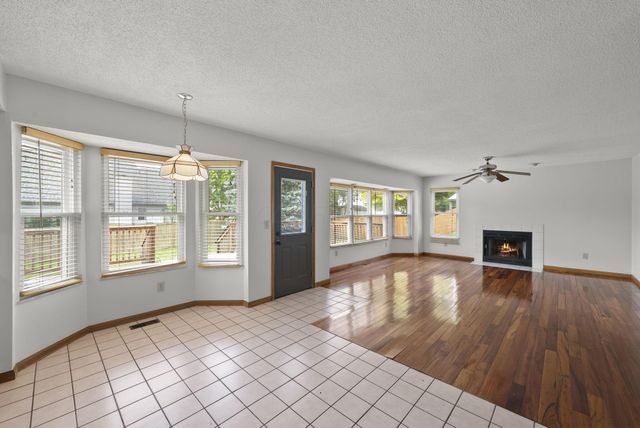 1271 River Trail Drive, Grove City, OH 43123
