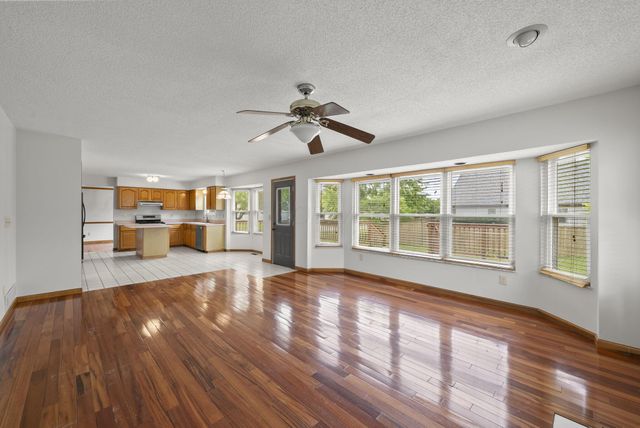 1271 River Trail Drive, Grove City, OH 43123