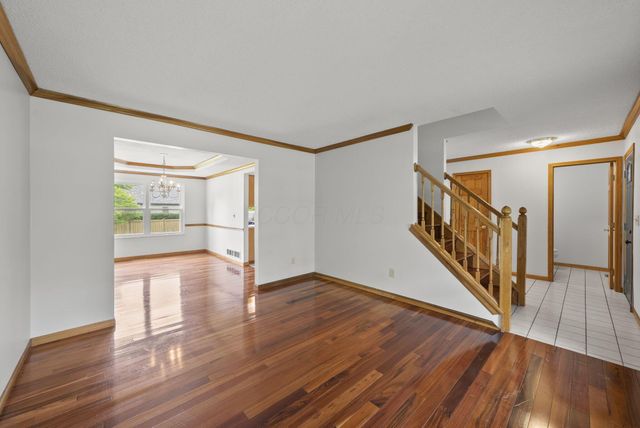 1271 River Trail Drive, Grove City, OH 43123