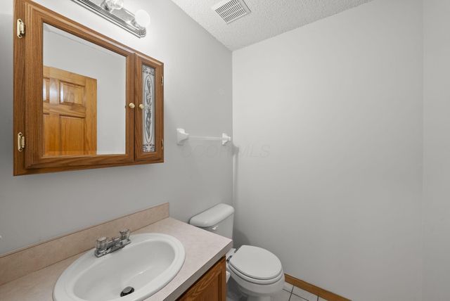 1271 River Trail Drive, Grove City, OH 43123