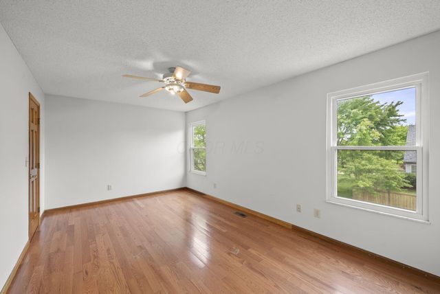 1271 River Trail Drive, Grove City, OH 43123