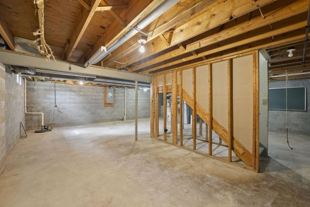 1271 River Trail Drive, Grove City, OH 43123