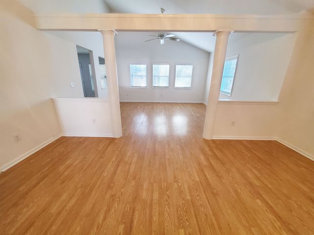 6729 Wisteria Dr., Myrtle Beach, SC 29588