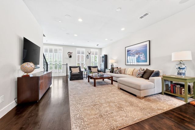 7700 Eastern Avenue 207, Dallas, TX 75209