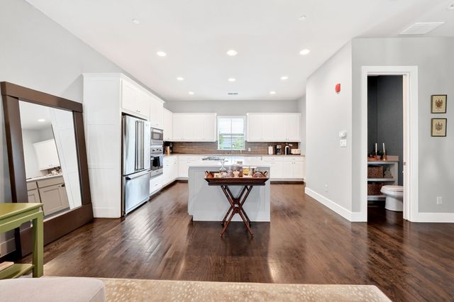 7700 Eastern Avenue 207, Dallas, TX 75209
