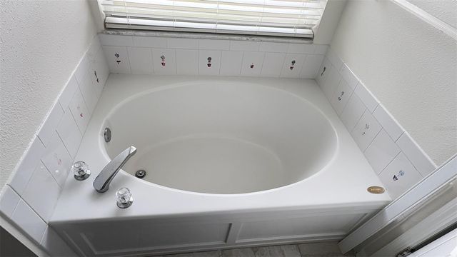 8517 FAWN CREEK DRIVE, Tampa, FL 33626