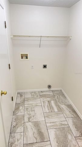 8517 FAWN CREEK DRIVE, Tampa, FL 33626