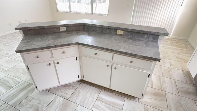 8517 FAWN CREEK DRIVE, Tampa, FL 33626