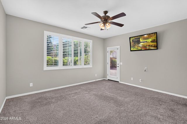 32826 N PEBBLE CREEK Drive, San Tan Valley, AZ 85143