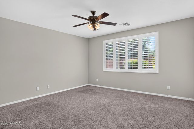 32826 N PEBBLE CREEK Drive, San Tan Valley, AZ 85143