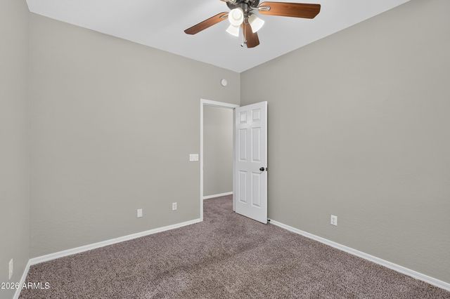 32826 N PEBBLE CREEK Drive, San Tan Valley, AZ 85143