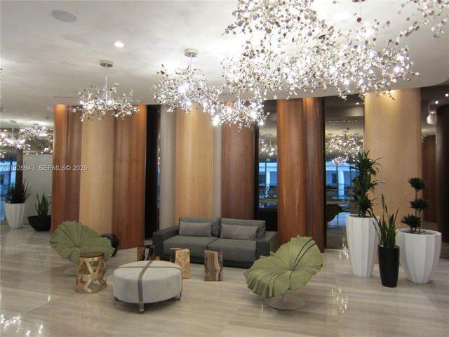 488 NE 18th St 1804, Miami, FL 33132