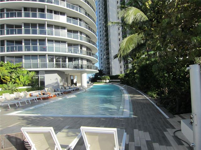 488 NE 18th St 1804, Miami, FL 33132