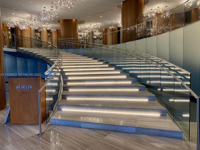 488 NE 18th St 1804, Miami, FL 33132