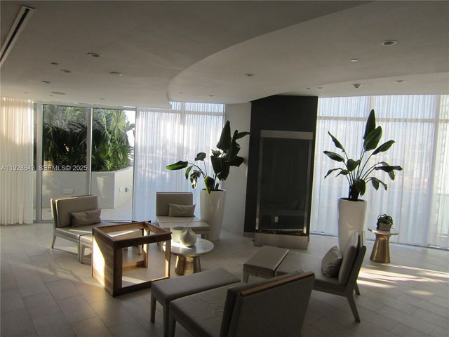 488 NE 18th St 1804, Miami, FL 33132