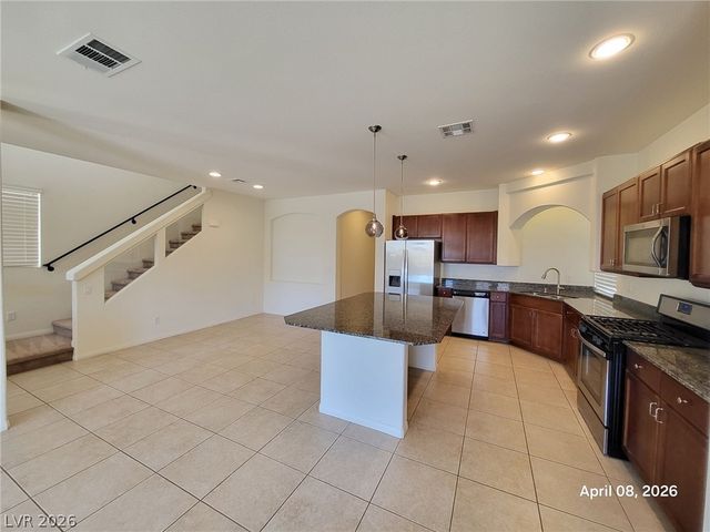 5882 Azzura Palms Avenue, Las Vegas, NV 89139