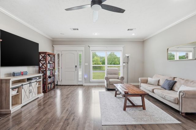 1220 Andrews Drive, Conway, AR 72032