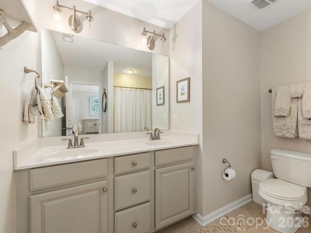 6025 Glenmore Garden Drive, Charlotte, NC 28270