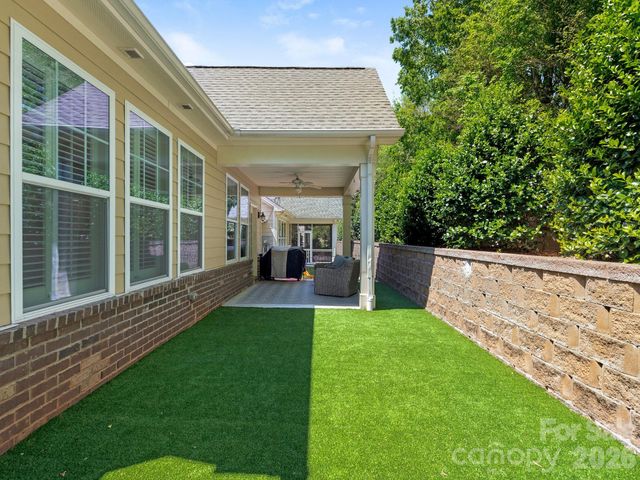 6025 Glenmore Garden Drive, Charlotte, NC 28270