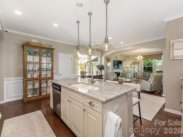 6025 Glenmore Garden Drive, Charlotte, NC 28270
