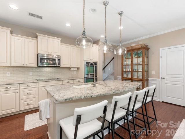 6025 Glenmore Garden Drive, Charlotte, NC 28270