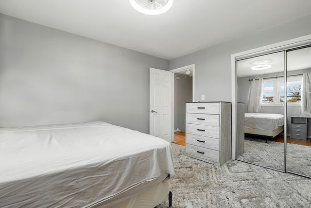 11551 S Komensky Avenue, Alsip, IL 60803