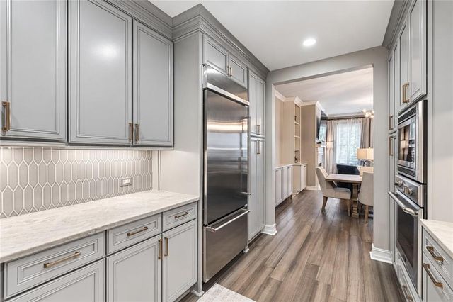 2233 Peachtree Road NE 402, Atlanta, GA 30309