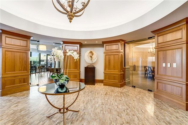 2233 Peachtree Road NE 402, Atlanta, GA 30309