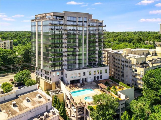 2233 Peachtree Road NE 402, Atlanta, GA 30309