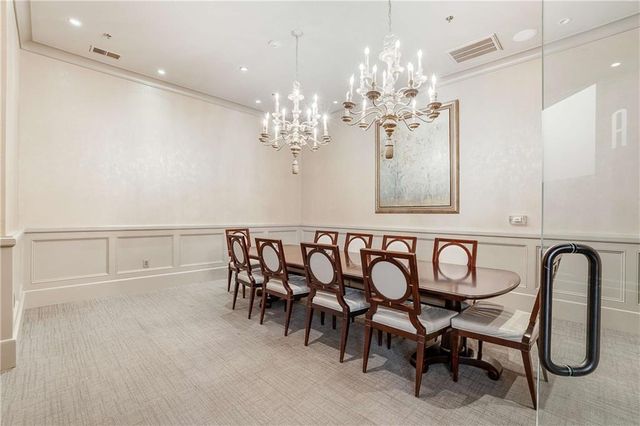 2233 Peachtree Road NE 402, Atlanta, GA 30309