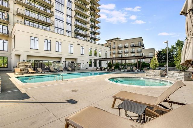 2233 Peachtree Road NE 402, Atlanta, GA 30309
