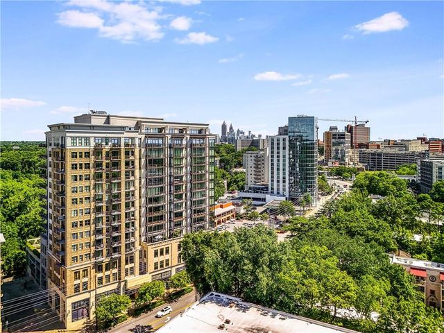 2233 Peachtree Road NE 402, Atlanta, GA 30309