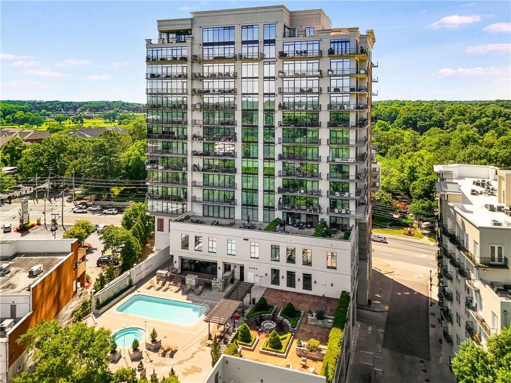 2233 Peachtree Road NE 402, Atlanta, GA 30309