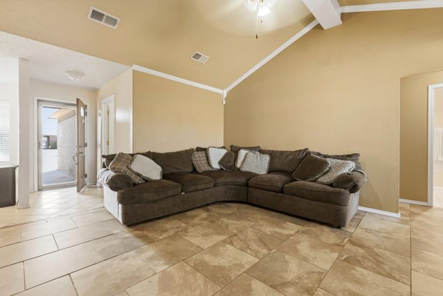 1416 77th Street, Lubbock, TX 79423