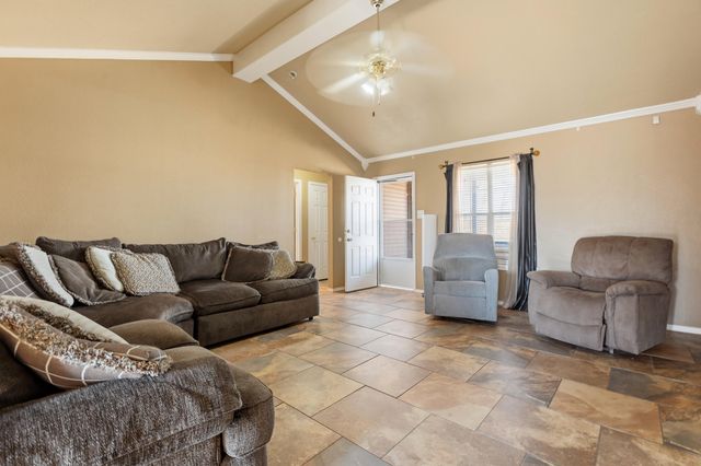 1416 77th Street, Lubbock, TX 79423