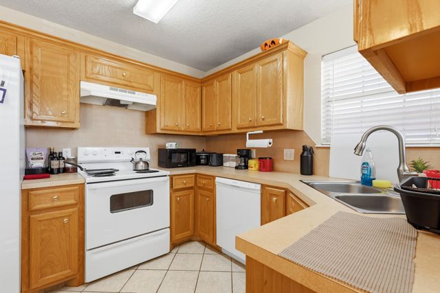 1416 77th Street, Lubbock, TX 79423