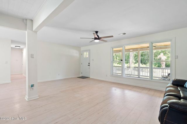 13290 New Britton Highway E, Nakina, NC 28455