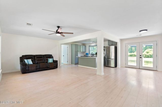 13290 New Britton Highway E, Nakina, NC 28455
