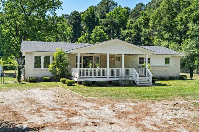 13290 New Britton Highway E, Nakina, NC 28455