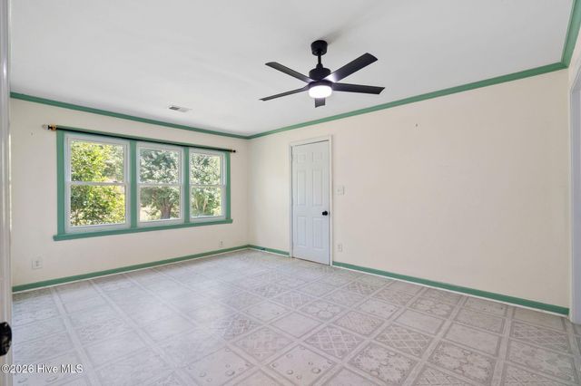 13290 New Britton Highway E, Nakina, NC 28455