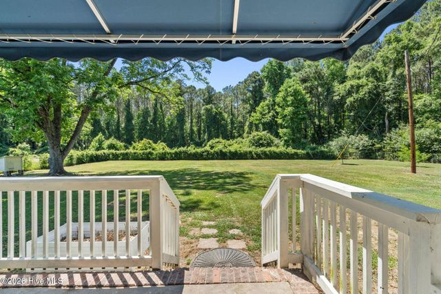 13290 New Britton Highway E, Nakina, NC 28455